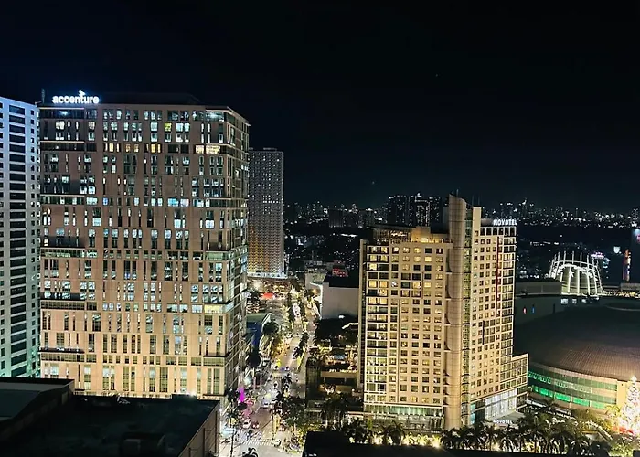 Chill Luxe Vista * Manila
