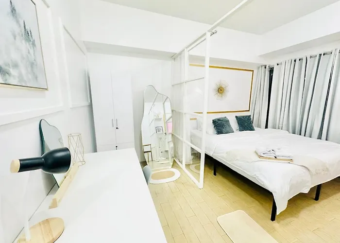 Chill Luxe Vista Manila